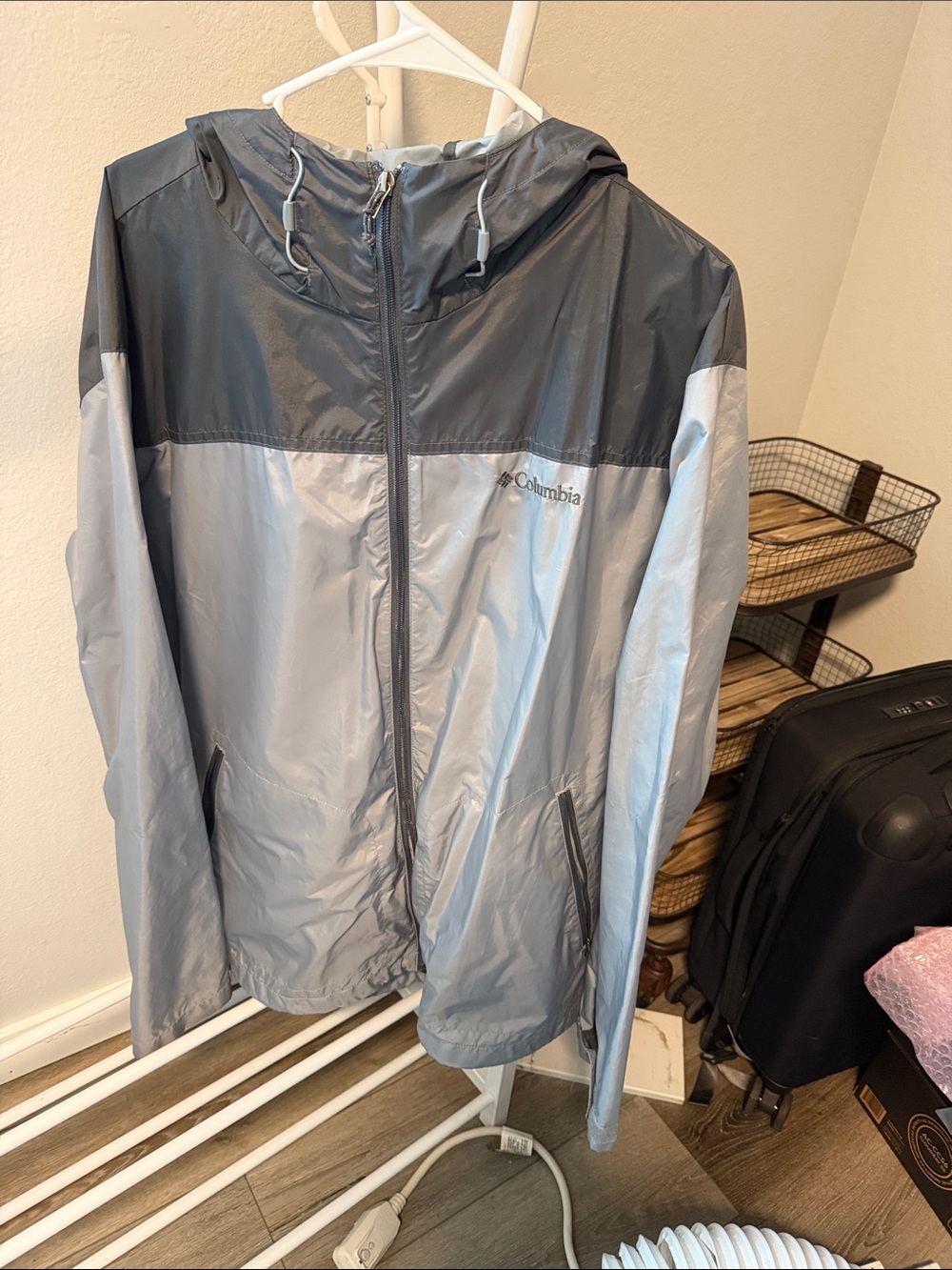 Columbia Men's Hooded Rain Jacket - Light Gray & Dark Gray